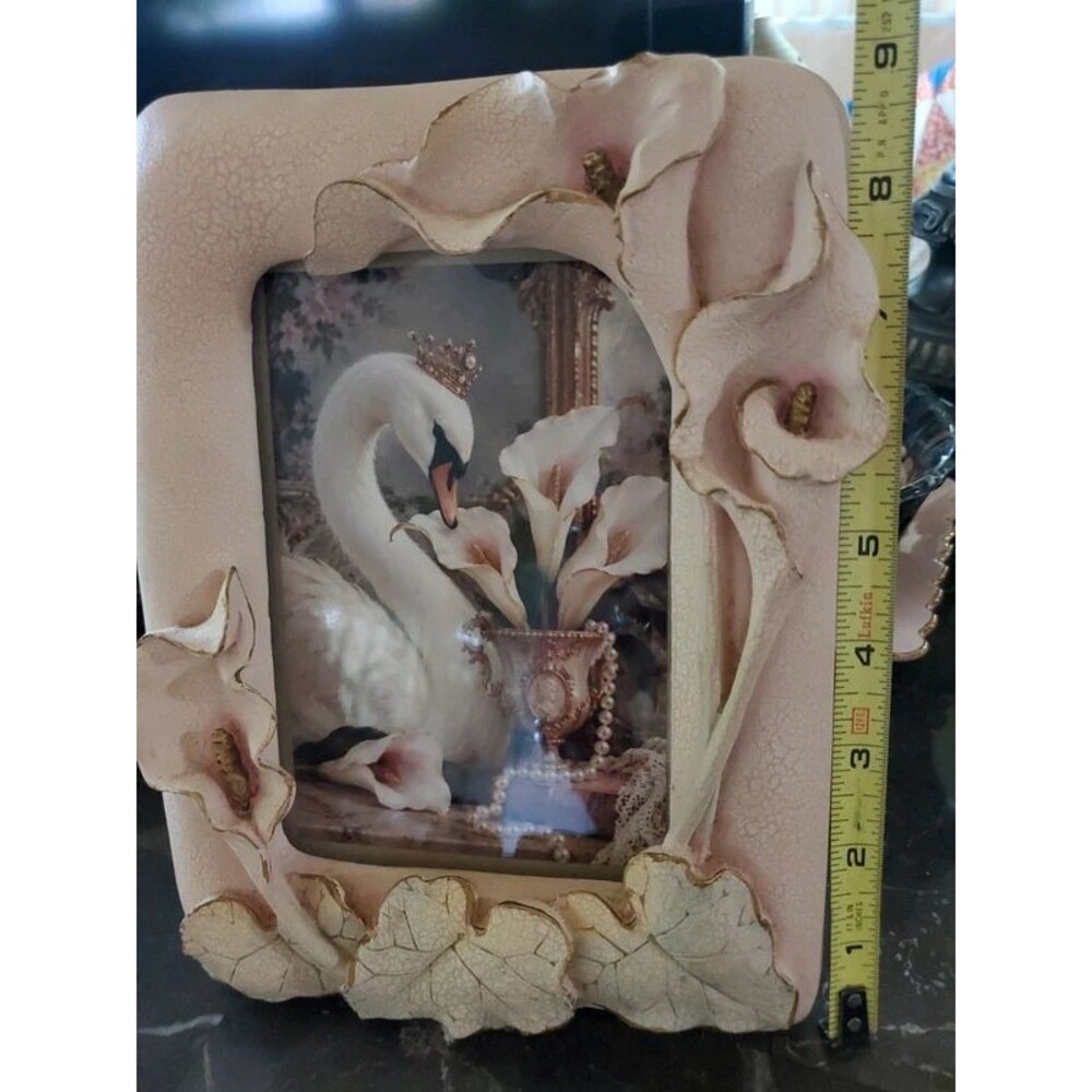 Vintage Victorian Blush light peach Ivory Calla Lily Frame – Ornate Floral Decor - Picture 7 of 7